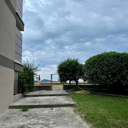 Casa Mare 12 *